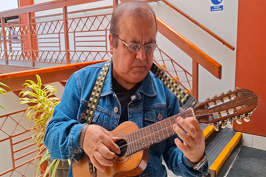 “Charango Vivo”: el dulce sonido peruano que conquista Europa